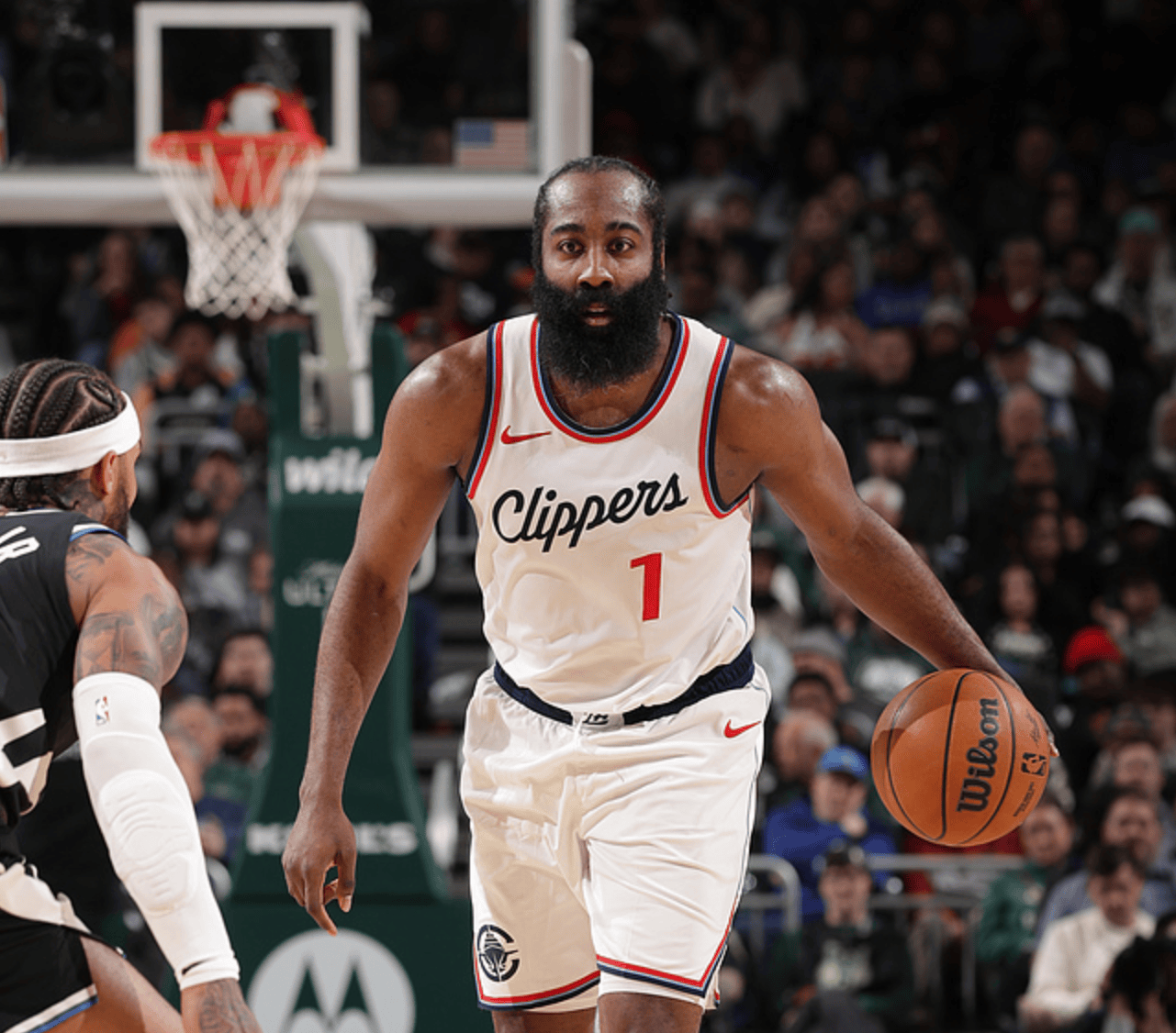  字母哥在瑞士队比赛中战术调整，败北引发热议！-AYX GAMING