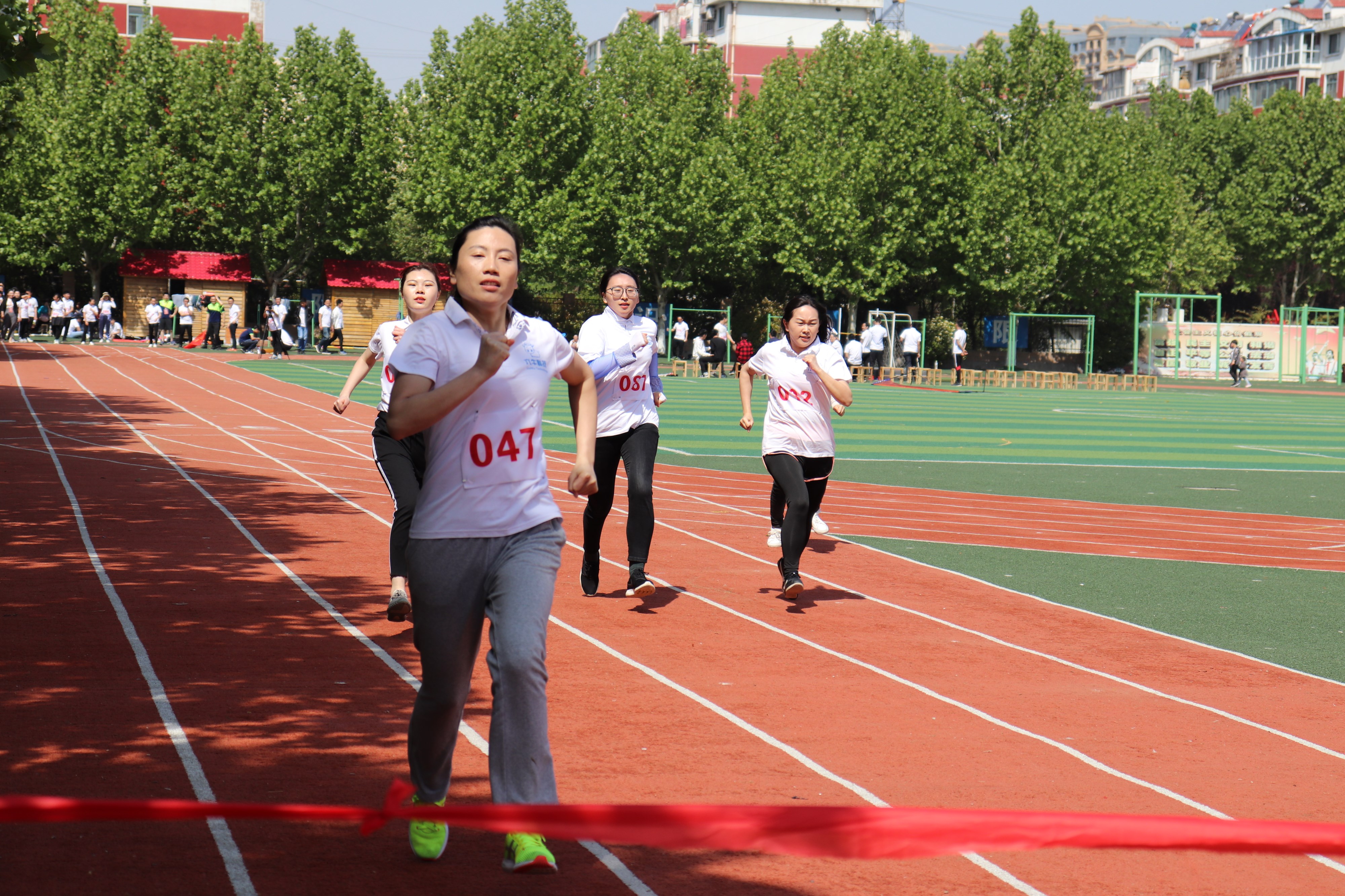  阿扎伦卡回归赛场，回归赛场首场状态亮眼，中国队观众沸腾！-爱游戏真人网址